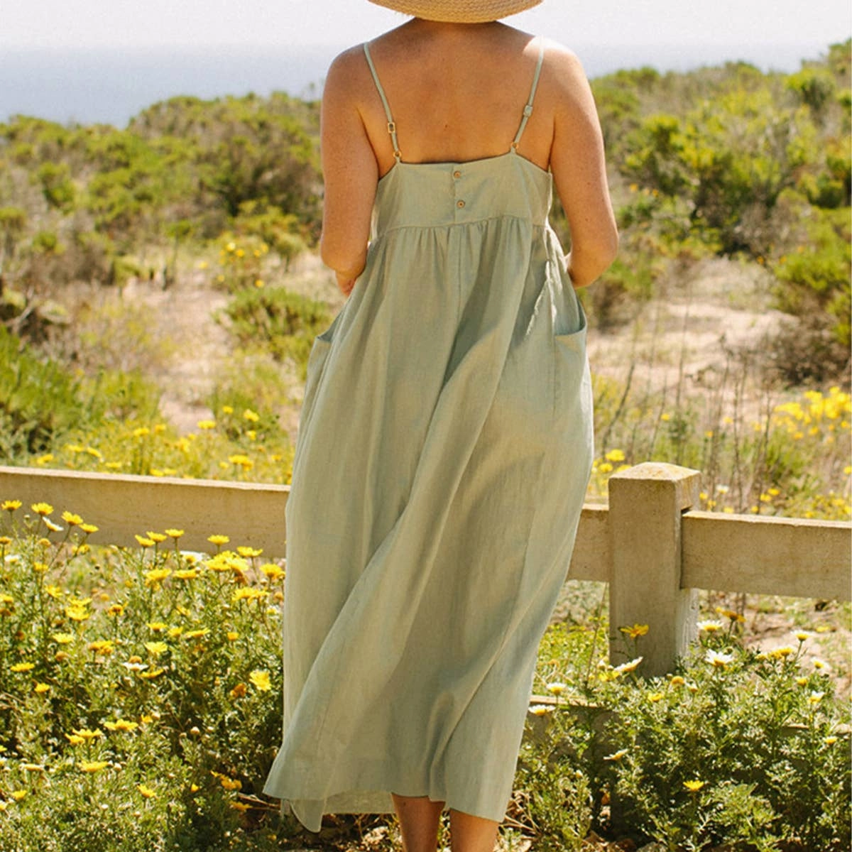 COTTON SLIP DRESS WITH LARGE POCKETS_CWDMD2171 Quilted-Texture