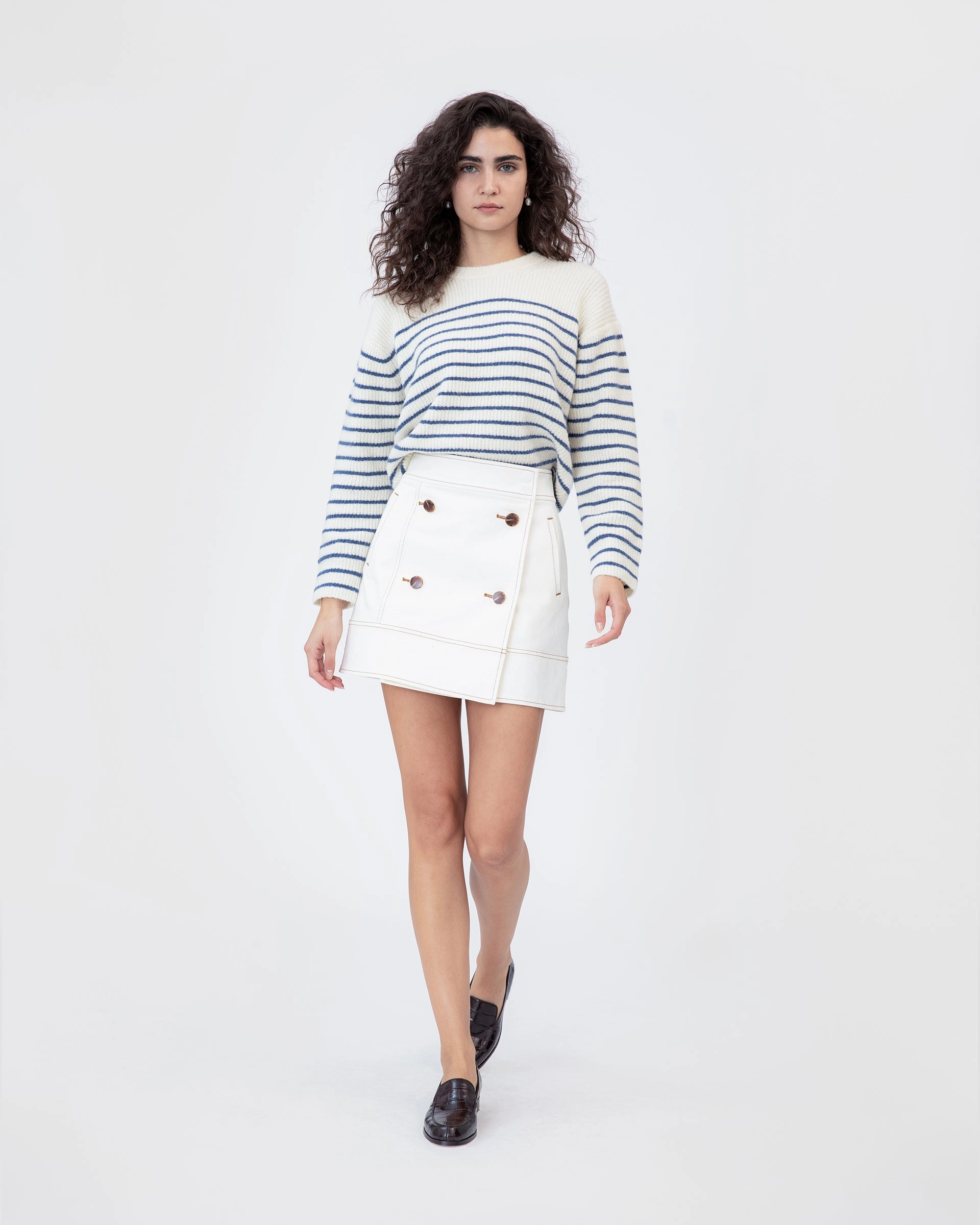 Modern Fit Court Skirt