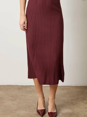 Sheer Overlay Lightweight Material Straight Rib Skirt Dark Cherry