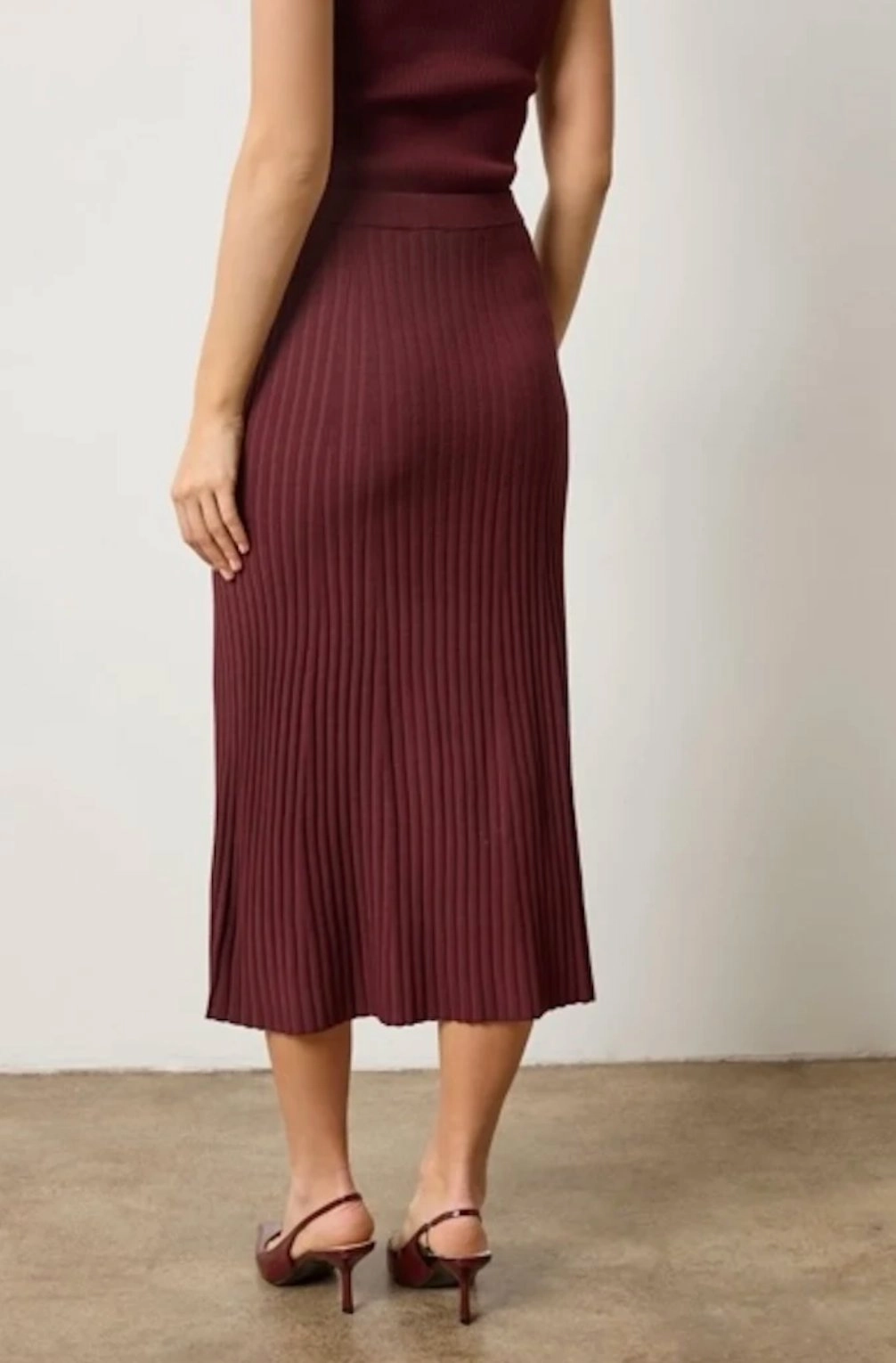 Straight Rib Skirt Dark Cherry Bold Look