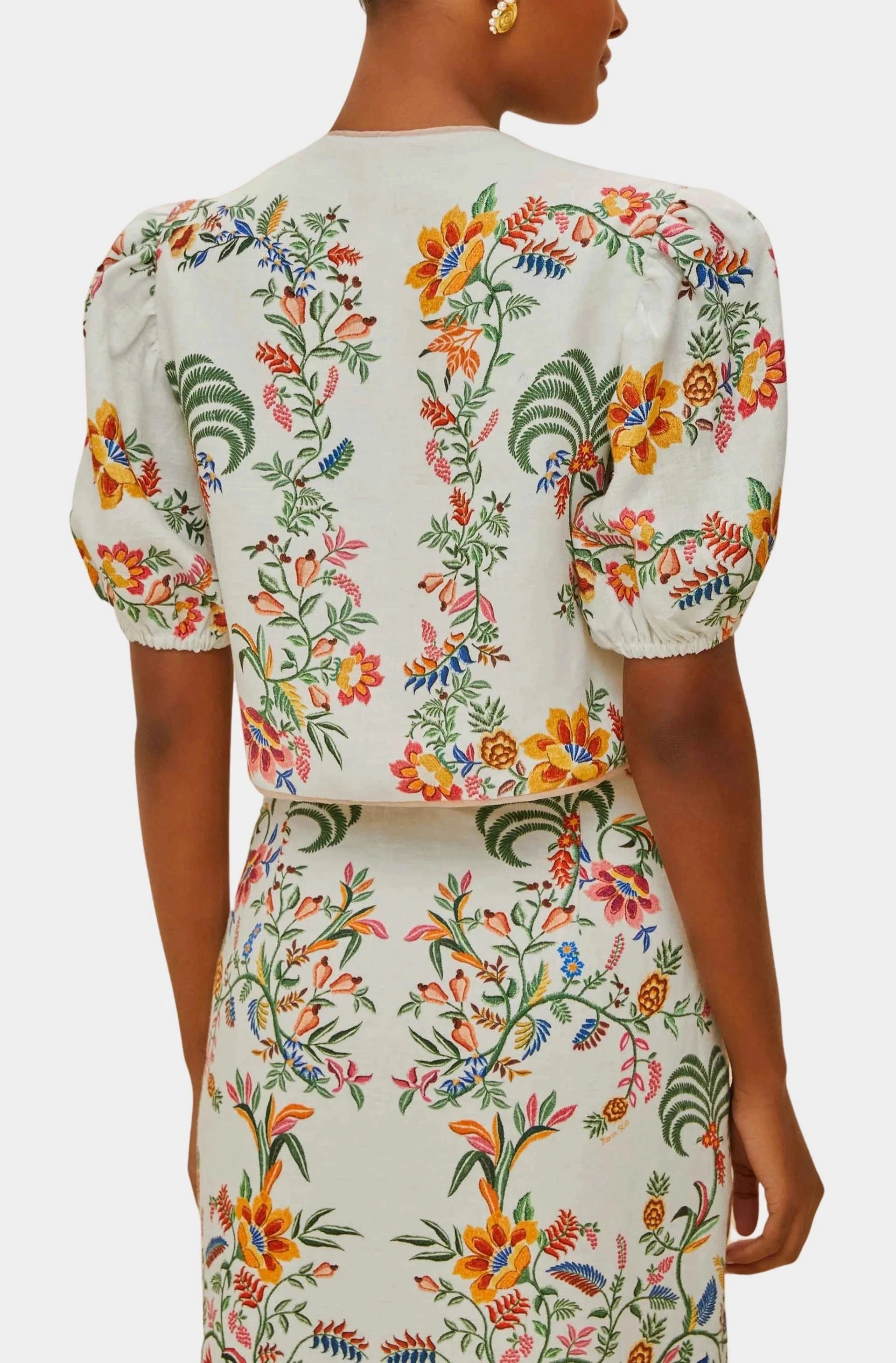 Delicate Forest Scarves Blouse Off-White MoistureWicking Compression Gradient