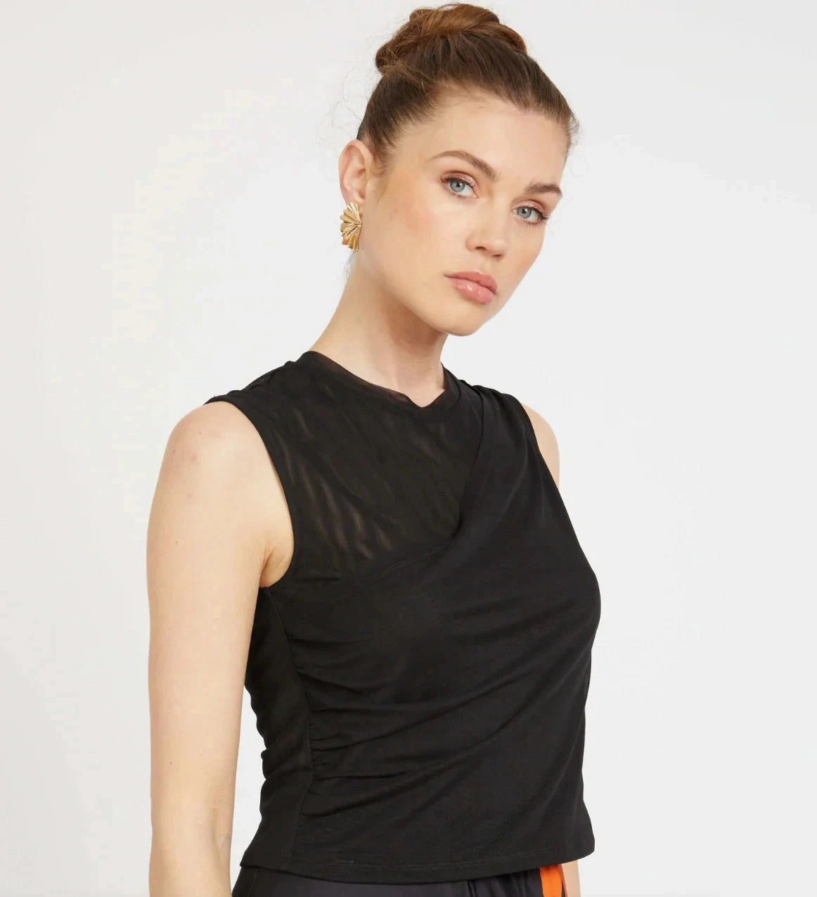 Devi Top Black Tagless Collar Warm Fabric