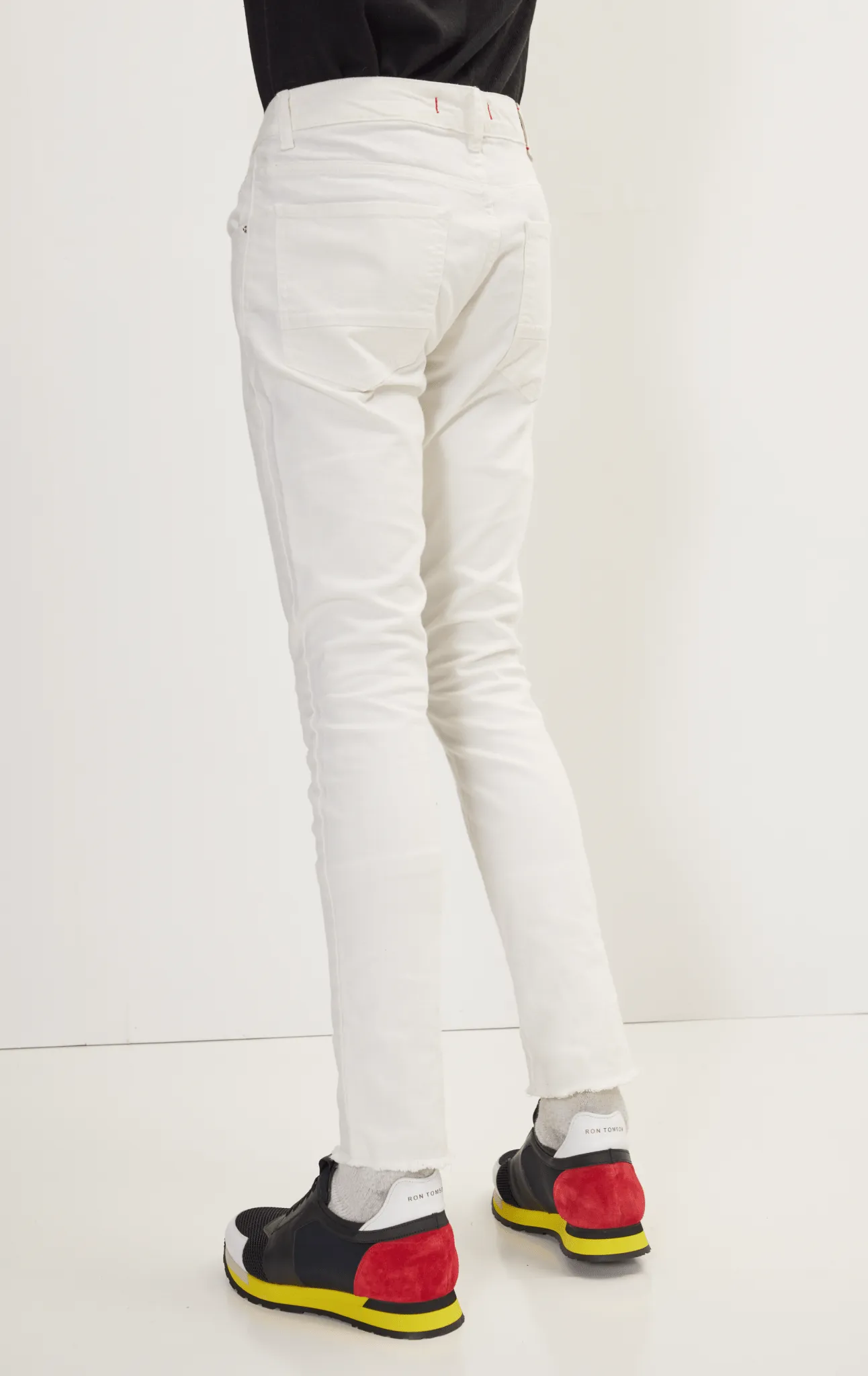Distressed Ripped Hem Skinny Jeans - White