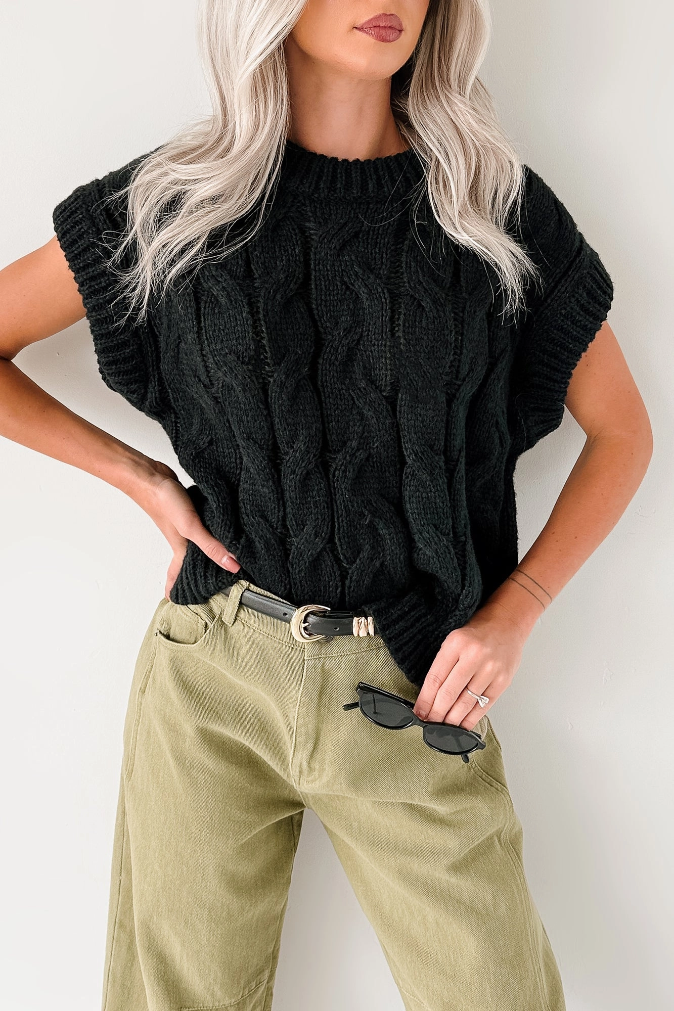 Antibacterial Fabric High Density Weave Don't Envy Me Cable Knit Sweater Vest (Black)
