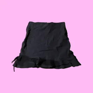 Early 2000s mini skirt size medium