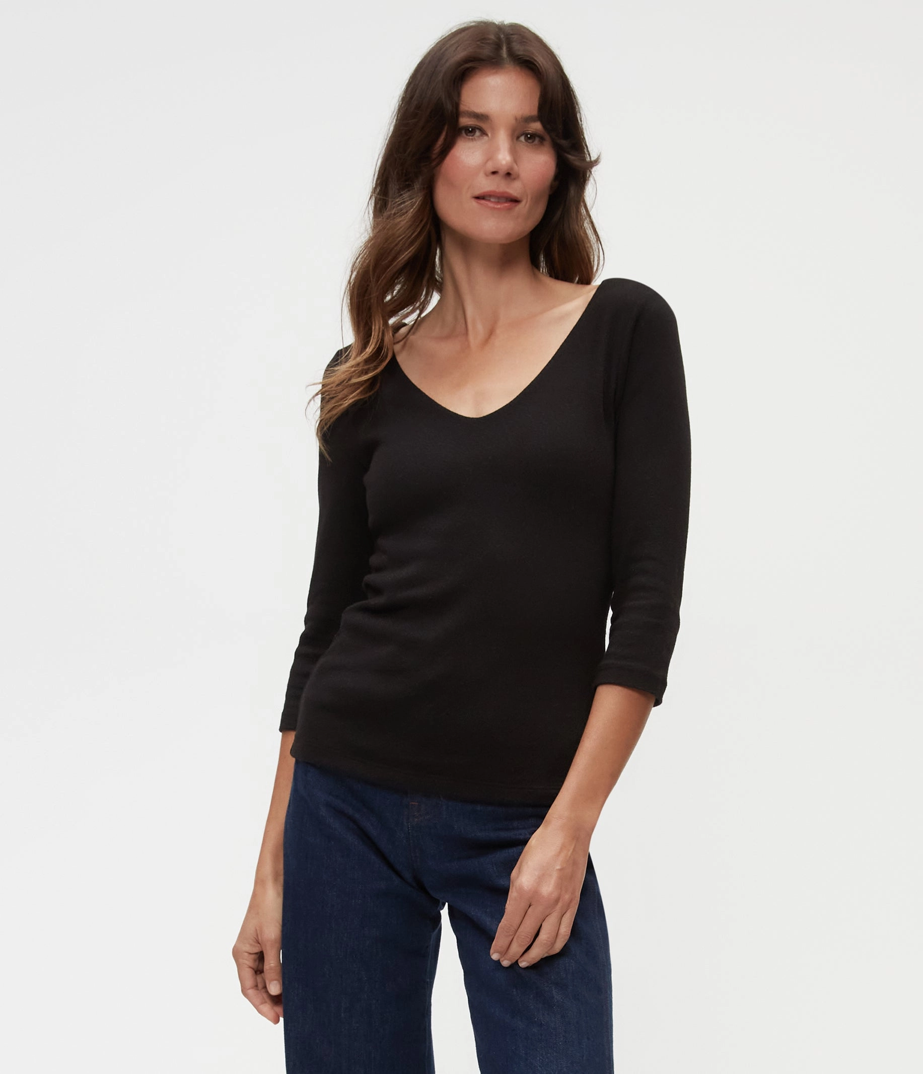 NonChafe Lining CarbonNeutral Production ANGELINA SHINE VNECK TEE