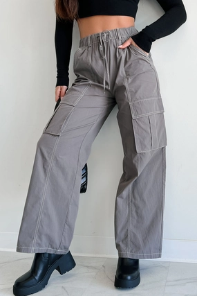 Macaulay Wide Leg Cargo Pants (Graphite) Comfortable Stretch