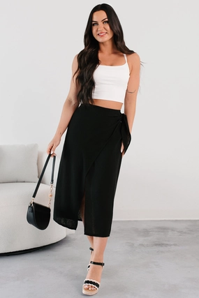 Stretch Comfort Sunlit Paths Woven Wrap Tie Skirt (Black)