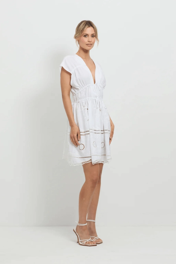 Sunrise Spirit Dress White Stylish Feel Street Edge