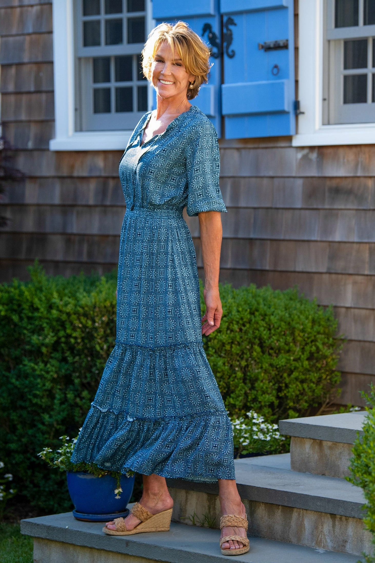 Eliza Dress / Deep Indigo Medallion All Day Look High Neck