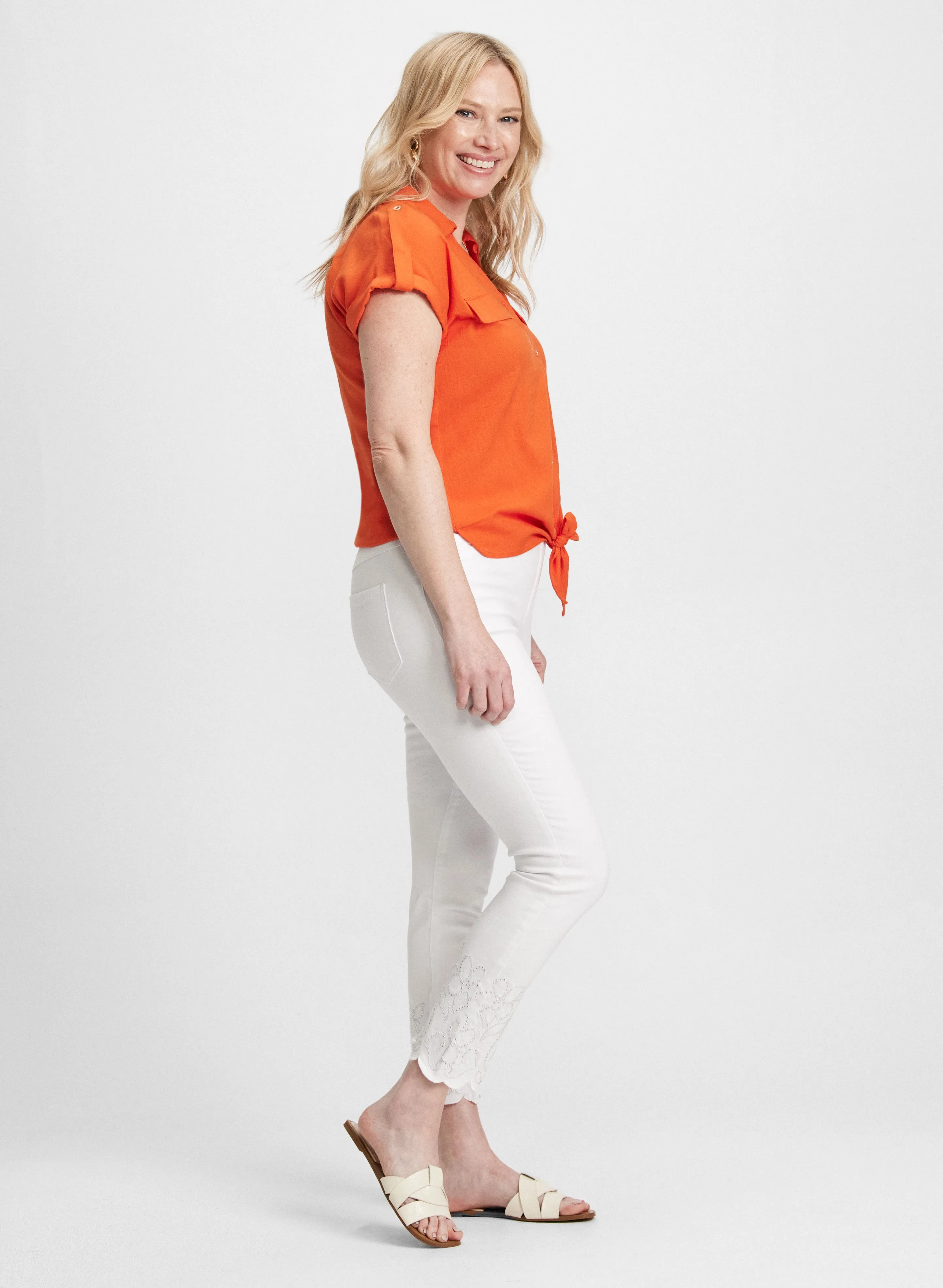 Embroidered Hem Pull-On Jeans