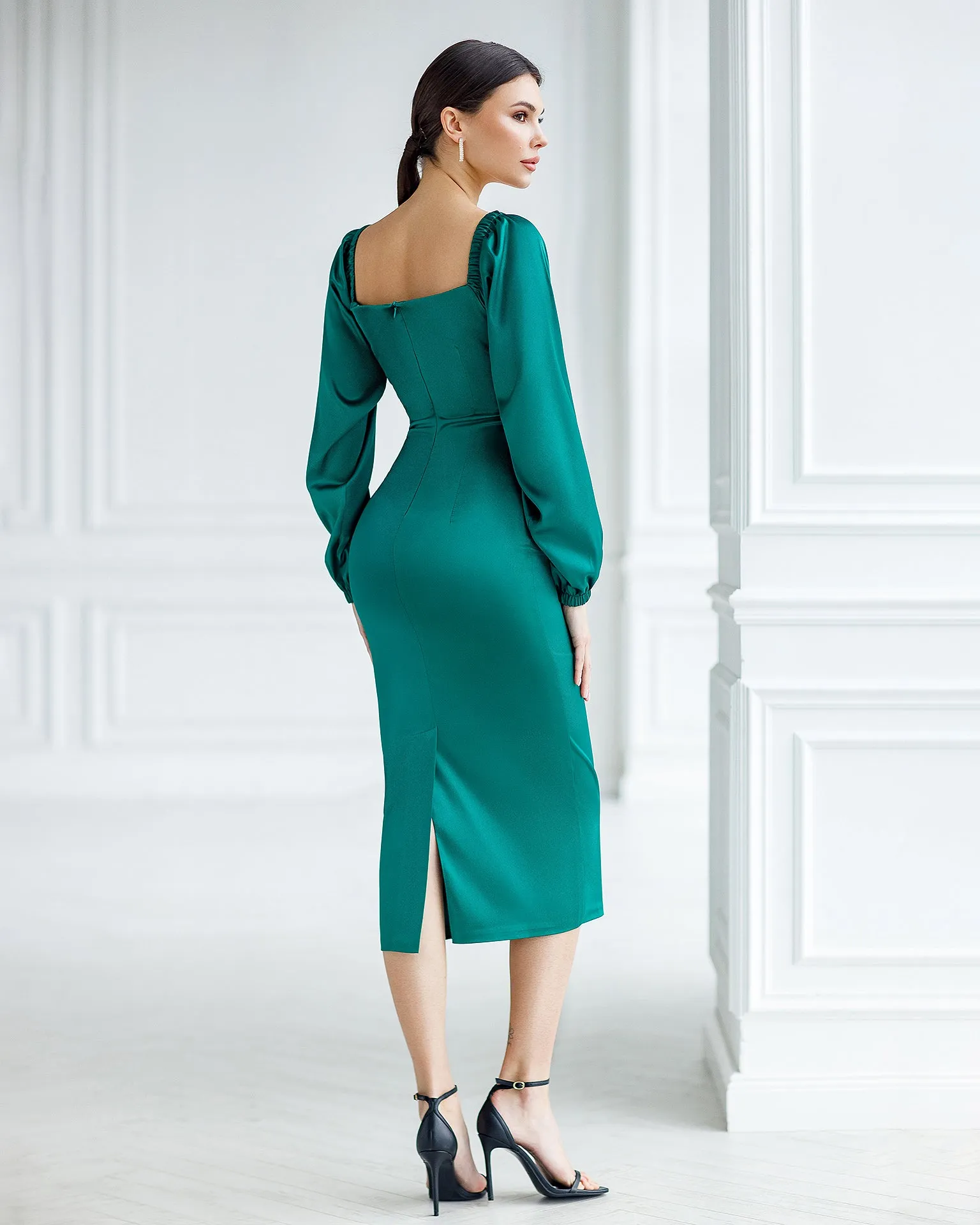 Emerald Satin Puff-Sleeve Midi Dress