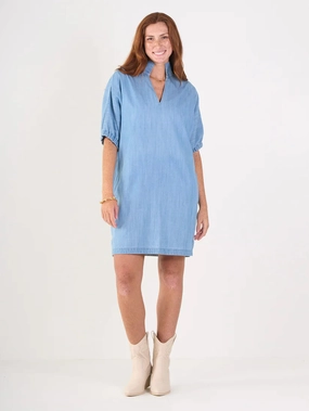 Emily Mccarthy Poppy Dress in Denim Chambray Comfortable Look Summer Outfit