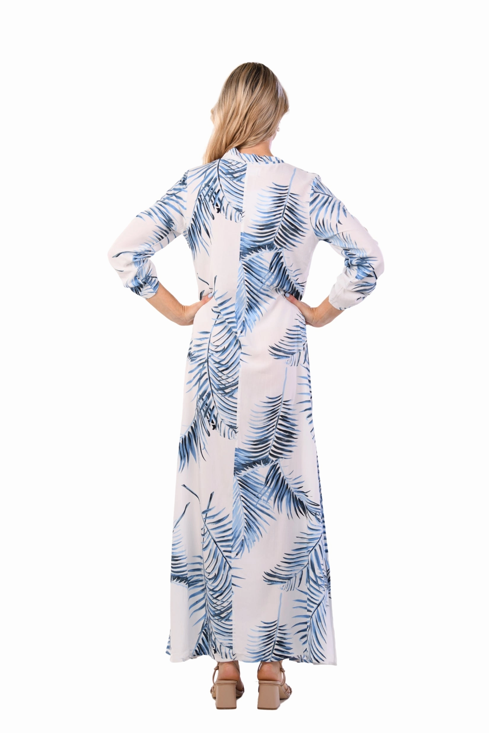 Exuma Kaftan / Blue Palm Fresh Outfit