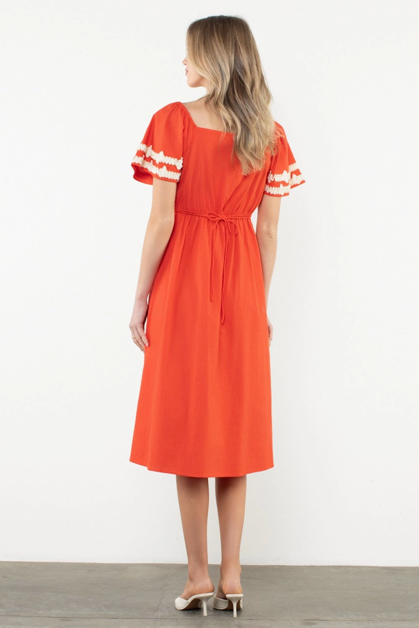 MACY SHIRRED SLEEVE FRONT SLIT MIDI DRESS Flattering Style Fit Sporty Look