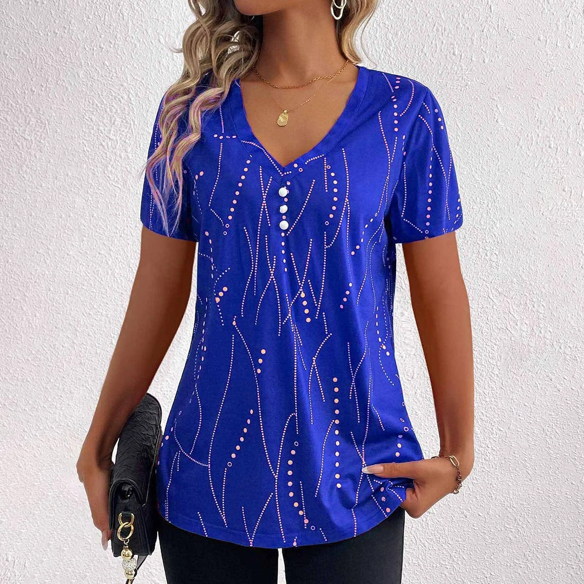 SlimFitAdaptation Basic Wardrobe BUTTON DOT V-NECK SHORT-SLEEVED BLOUSE_CWTBLS0939