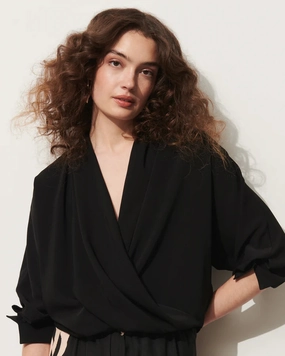 Fallon Top Onyx Black FeatherlightConstruction