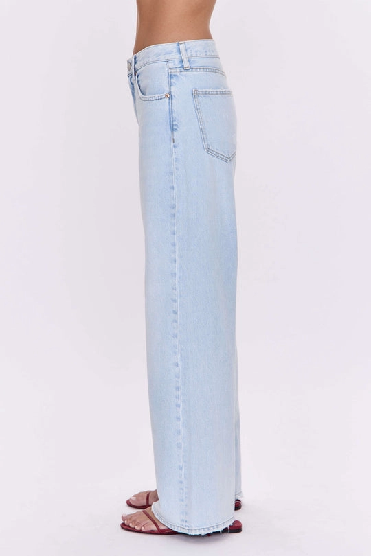 HENDRIX JEAN Essential Look