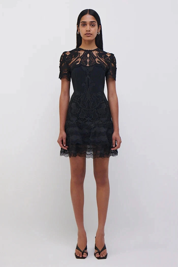 Sculpted Detail Shade Soft Paislee Lace Cocktail Dress Black
