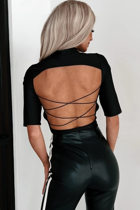 Mesh Panel Details Taryn Short Sleeve Criss-Cross Back Bodysuit (Black)