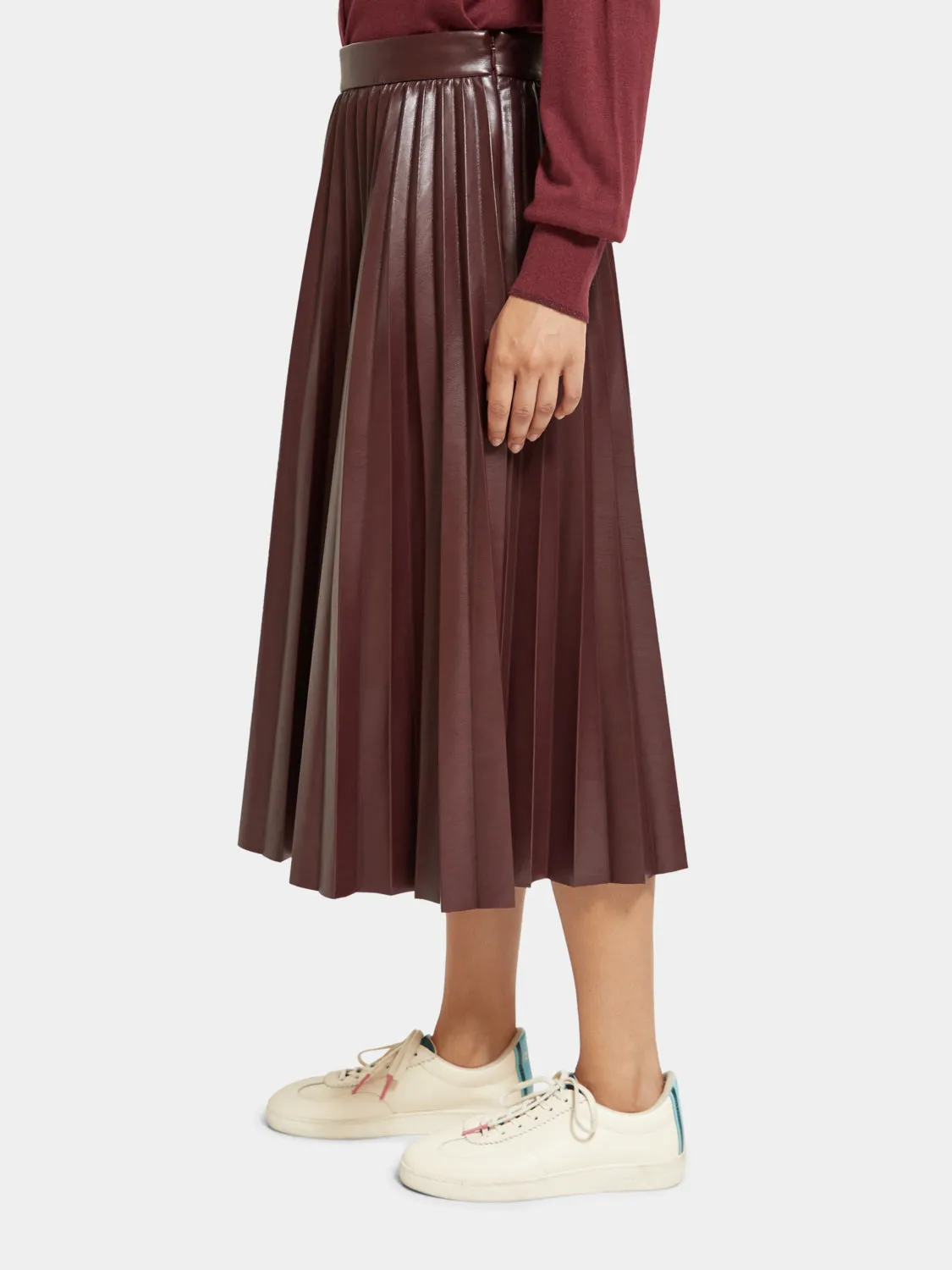 Faux leather pleated skirt