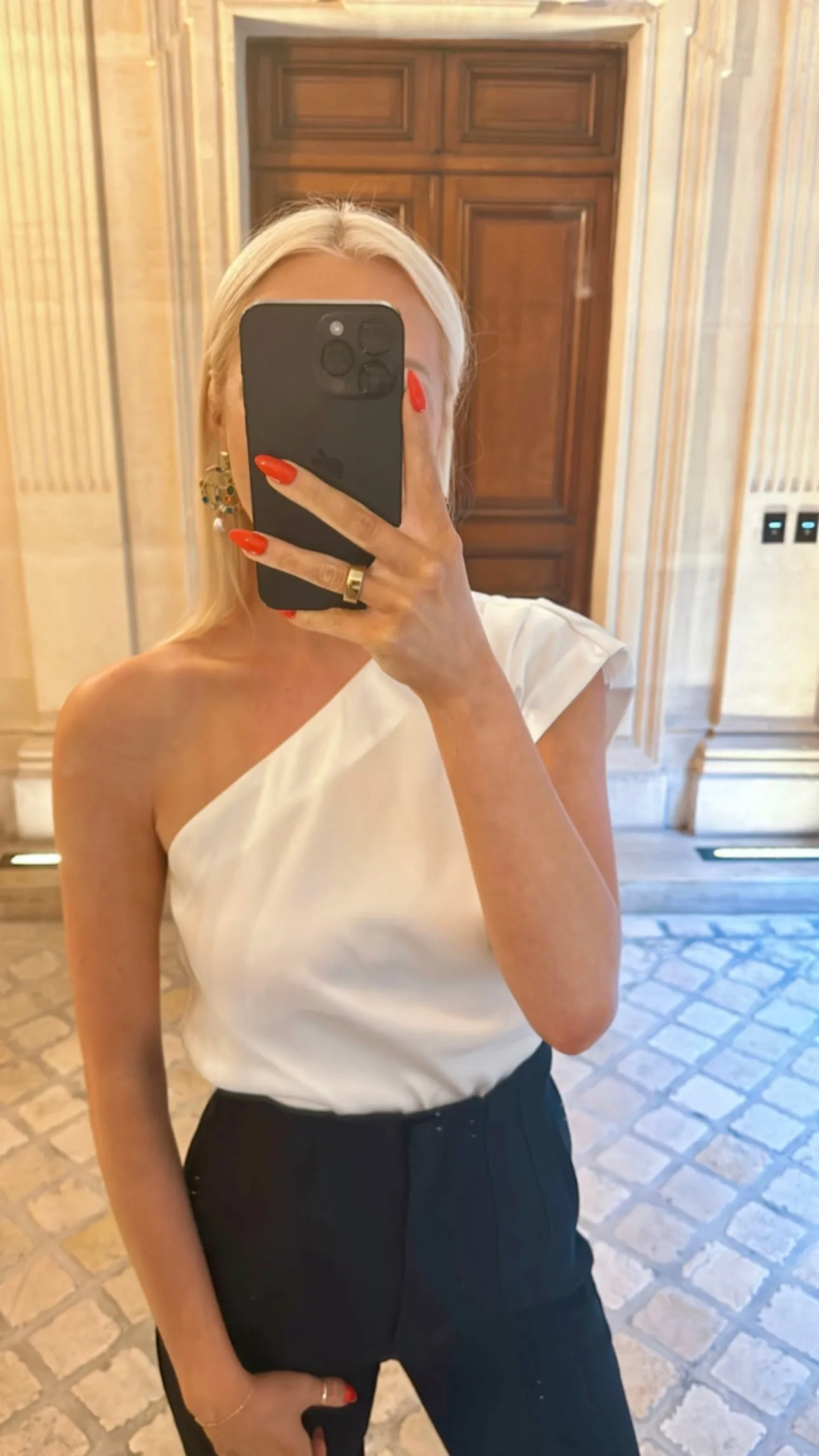 FINAL SALE!! Isabele One Shoulder Top in White