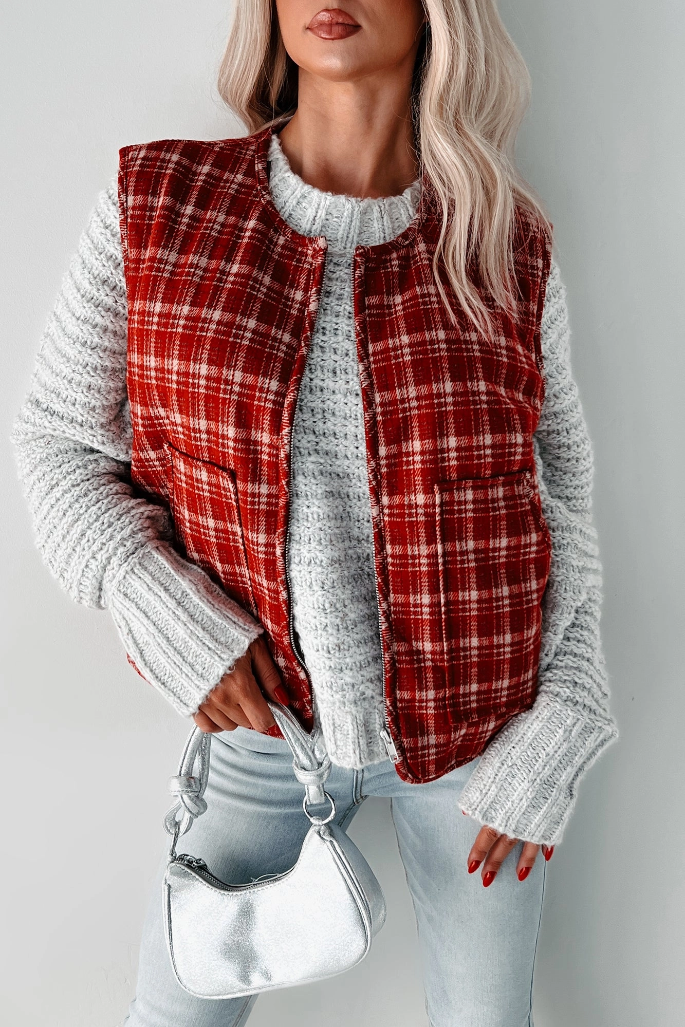 Retro design NonRestrictiveSilhouette Fireside Chats Quilted Plaid Vest (Red Plaid)