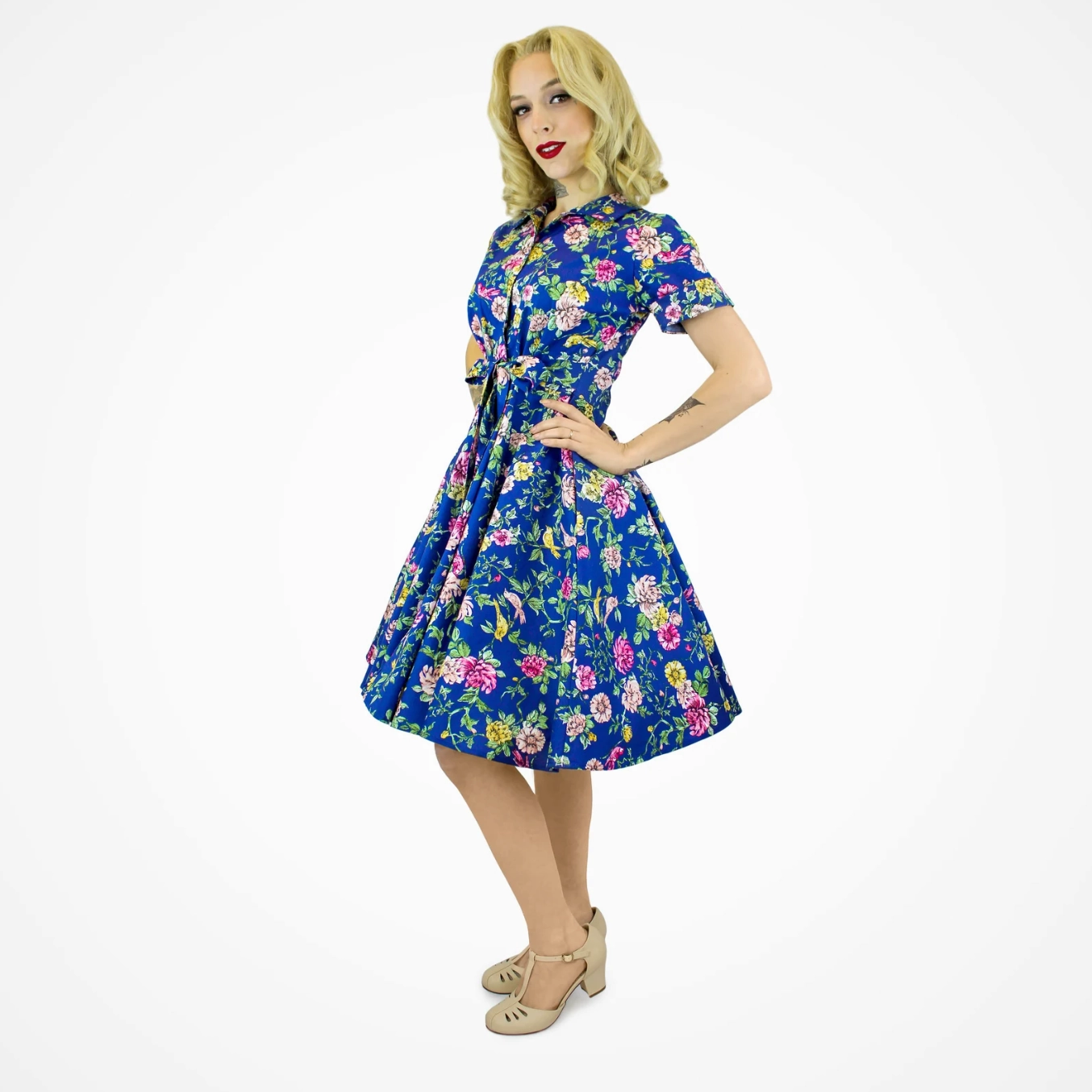 Spring Short Sleeve Blue Floral Circle Dress #SSSFD Travel Essential