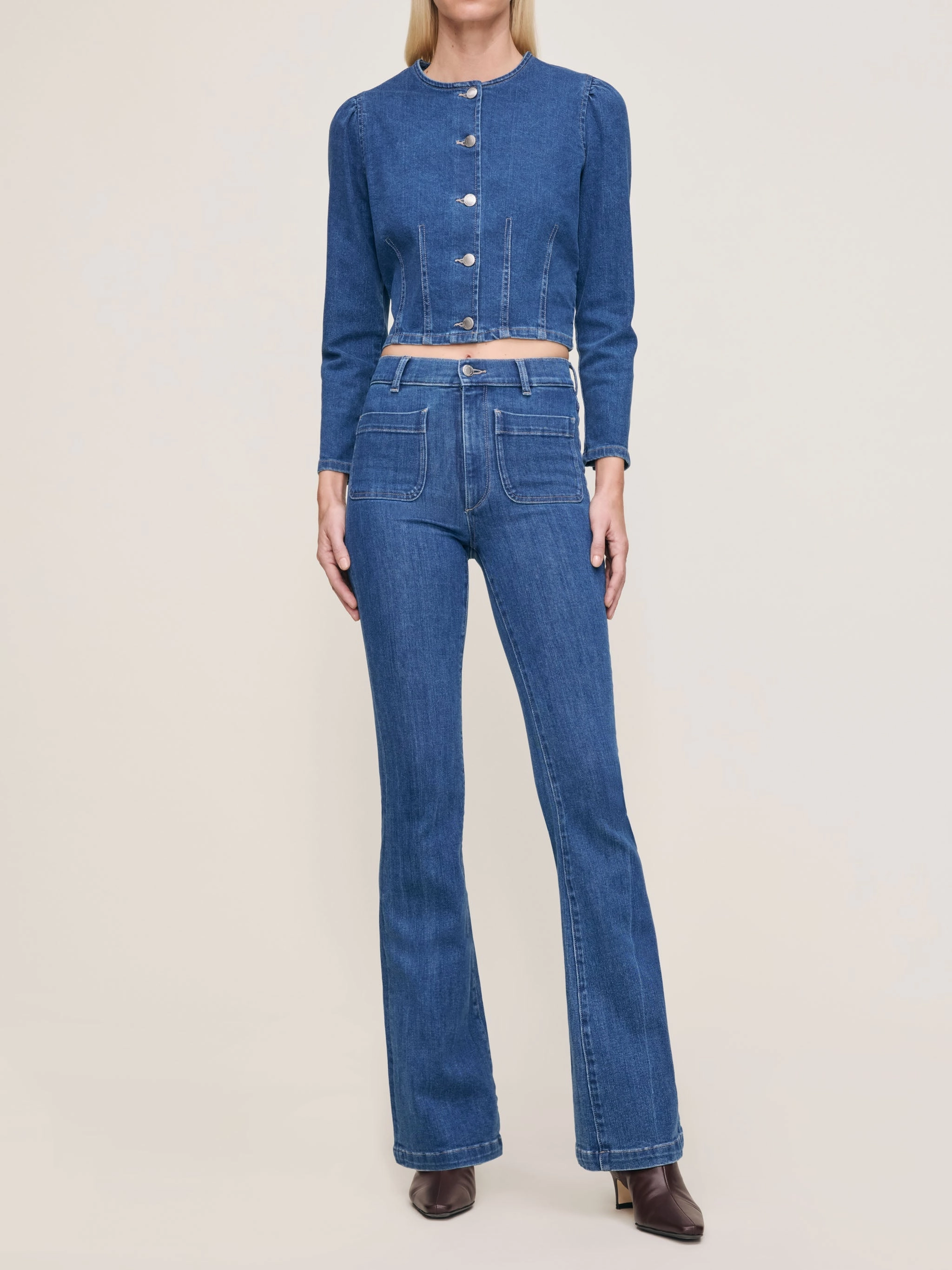 SCULPTED TOP Lightweight Weave Material