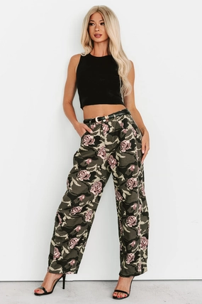 Cover Me In Roses Floral Barrel Jeans (Camo) OdorResistantTreatment