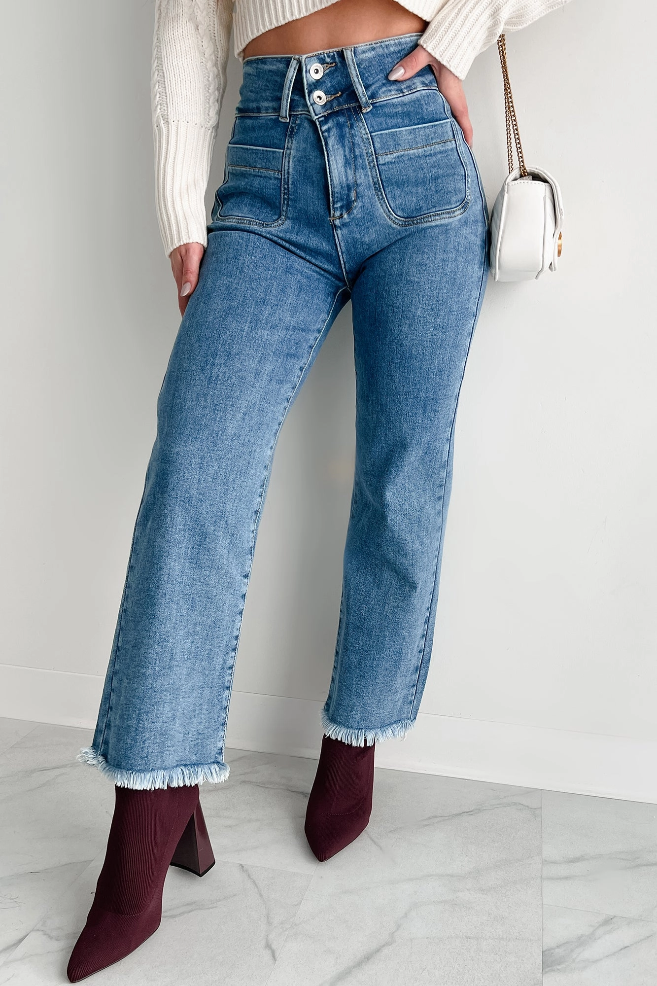 Harris High Rise Special A Frayed Hem Straight Leg Jeans (Medium) Neutral Look Flexible Cut