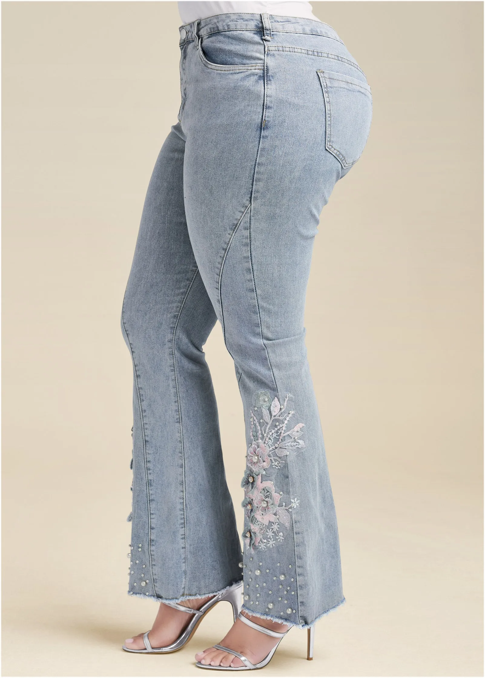 Floral Applique Jeans - Light Wash