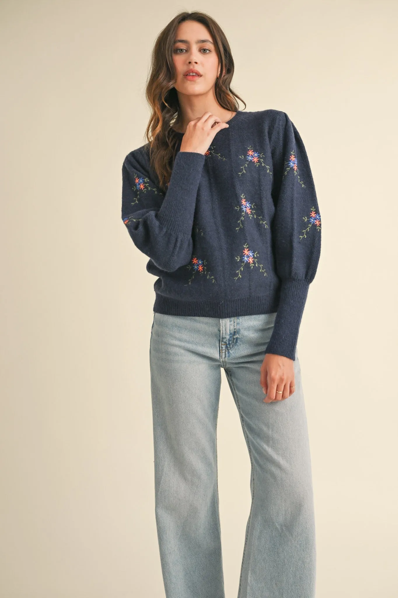 FLORAL EMBROIDERY SWEATER