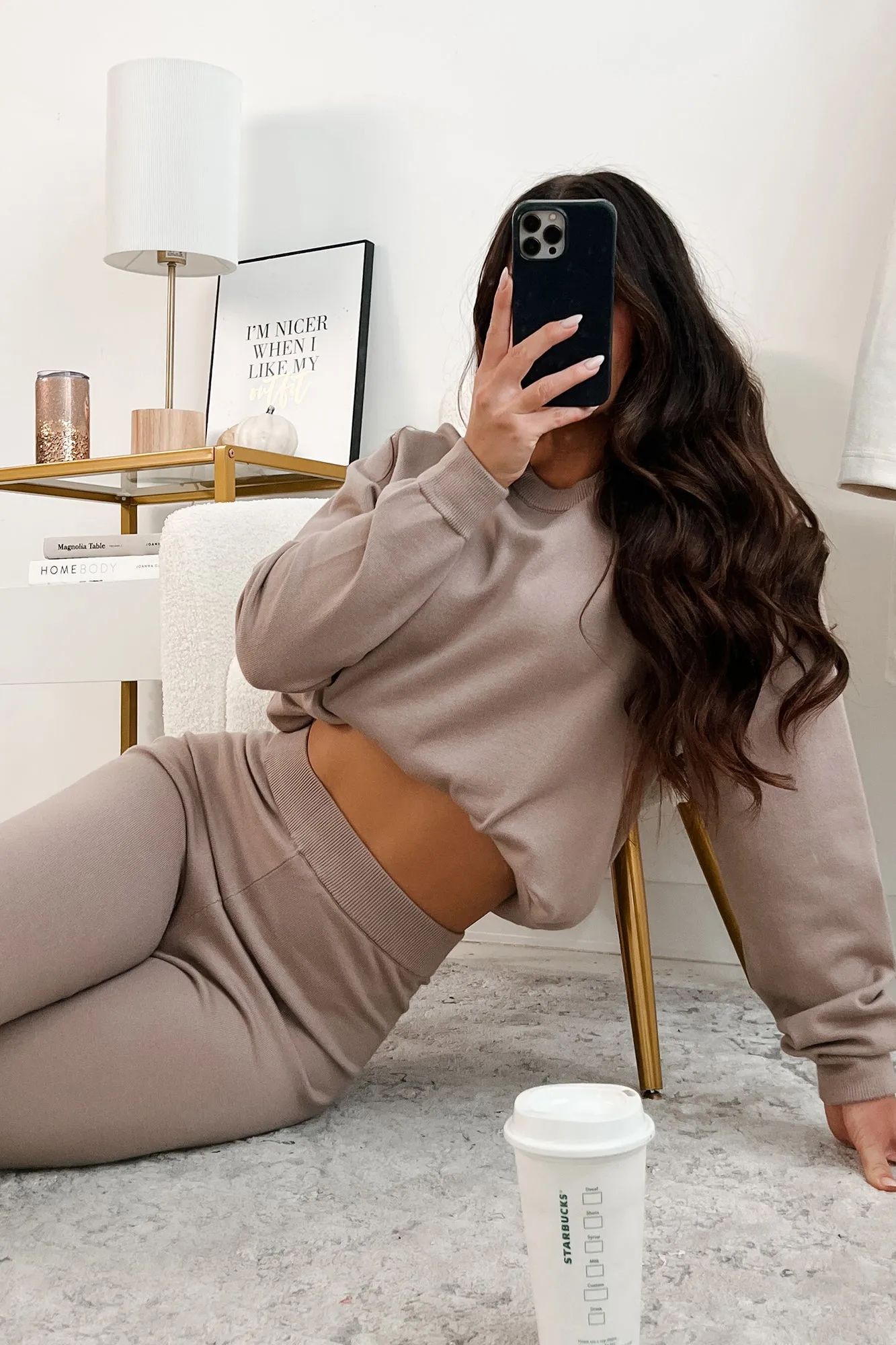 Anti Pilling Fabric Airflow Weave Pattern Honoring The Ordinary Crewneck Sweater (Coca Mocha)
