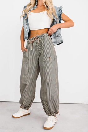 Stretchable Design Body Friendly Restless Heart Striped Wide Leg Drawstring Pants (Latte)