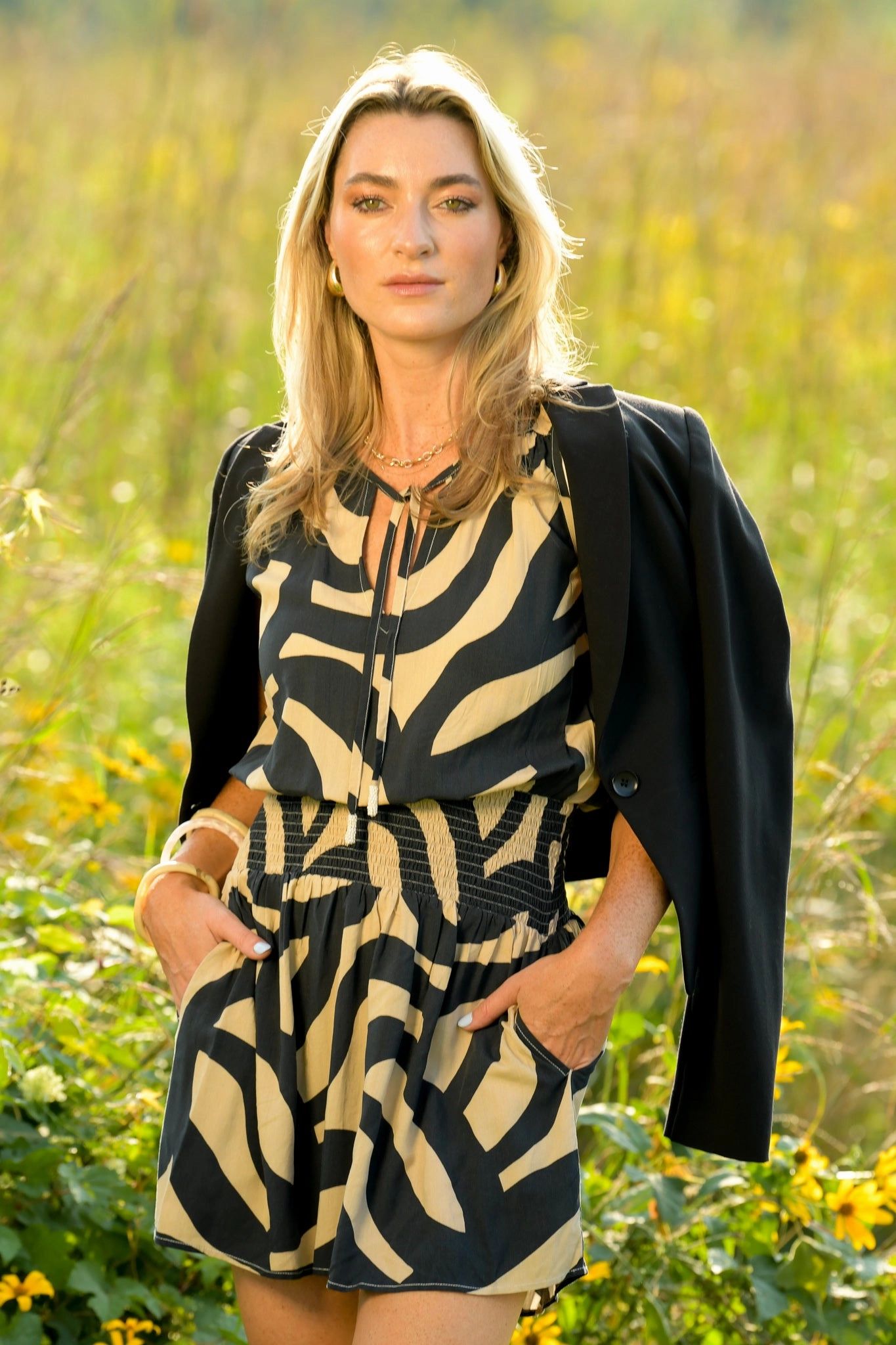 Remi Dress / Black & Taupe Mod Outdoor Scene