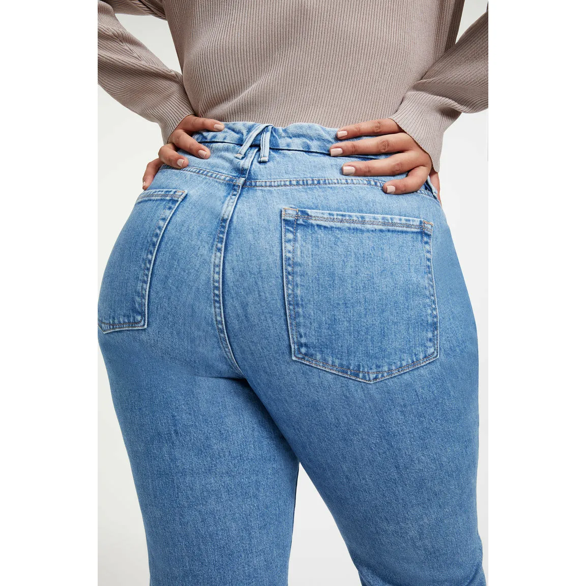 Good American Mom Jean | INDIGO047 Wash