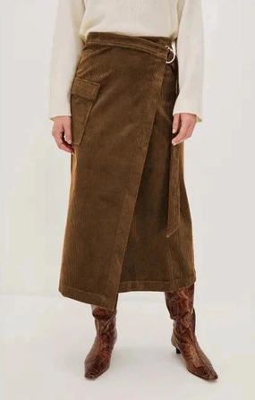 Graciela Skirt Chestnut Figure Flattering