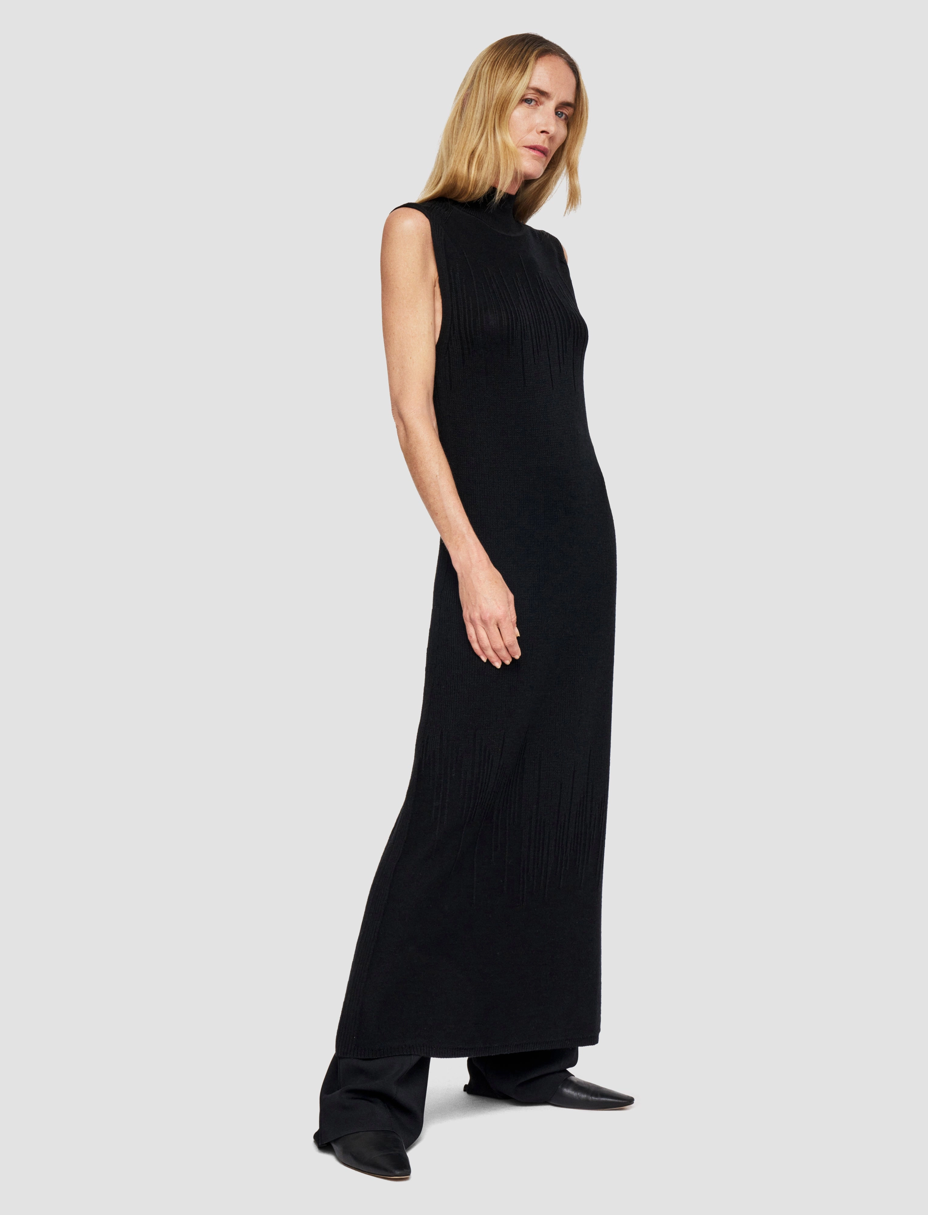 Soft and Relaxed Relaxed fit wear Gradient Stitch High Neck Dress