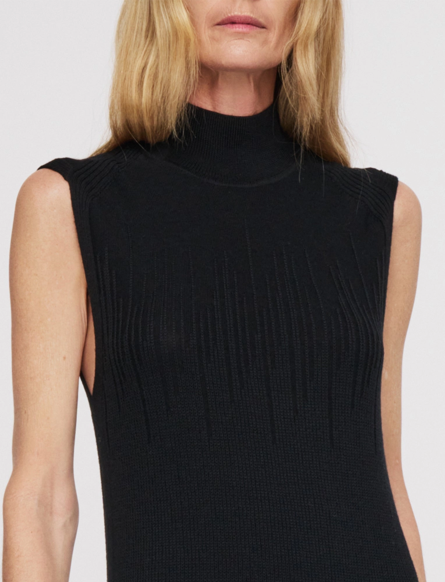 Stream Cut Gradient Stitch High Neck Dress
