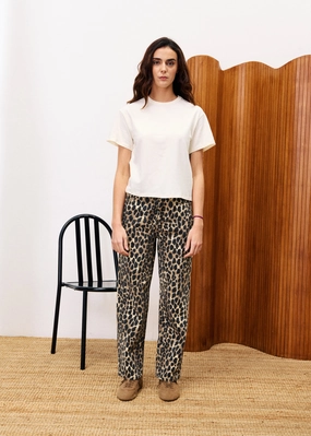 EMILIA LEOPARD BOBTAIL JEANS Durable Seam Construction Hidden Pocket System