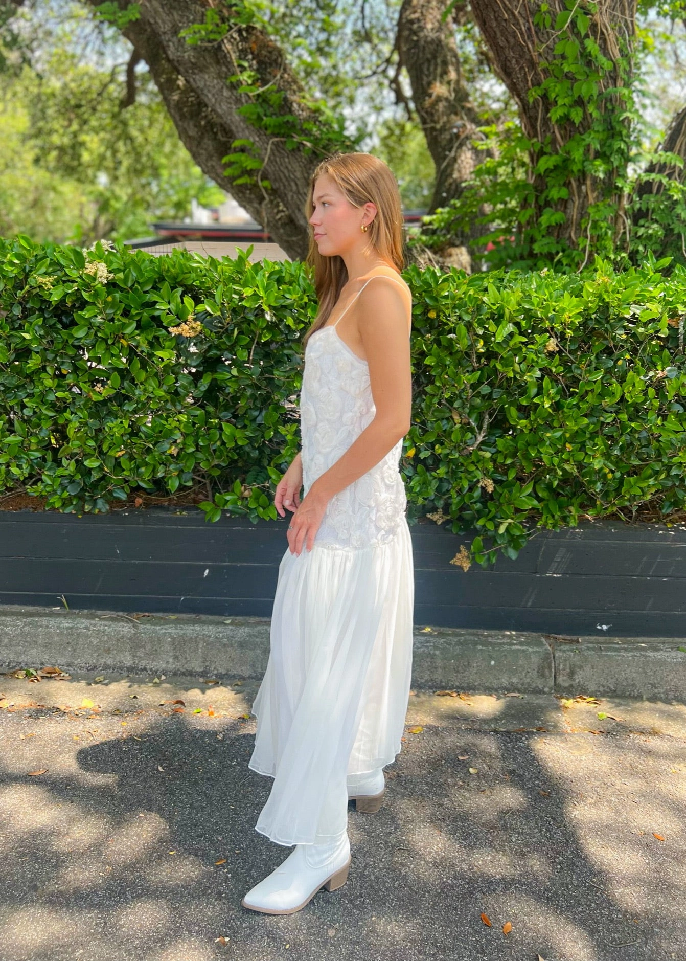 LUCY PETAL TEXTURED MAXI DRESS Feminine Cut Comfortable Layering