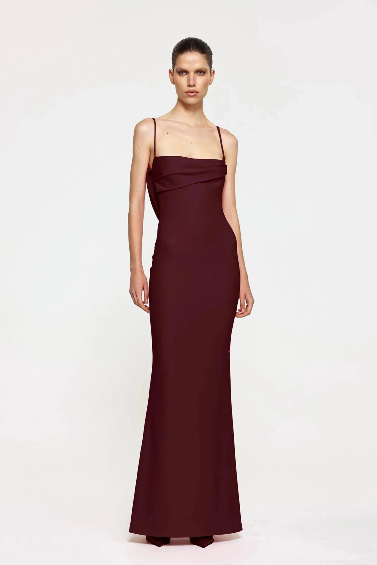 Refined Cut Airy Layer Havilland Gown Wine