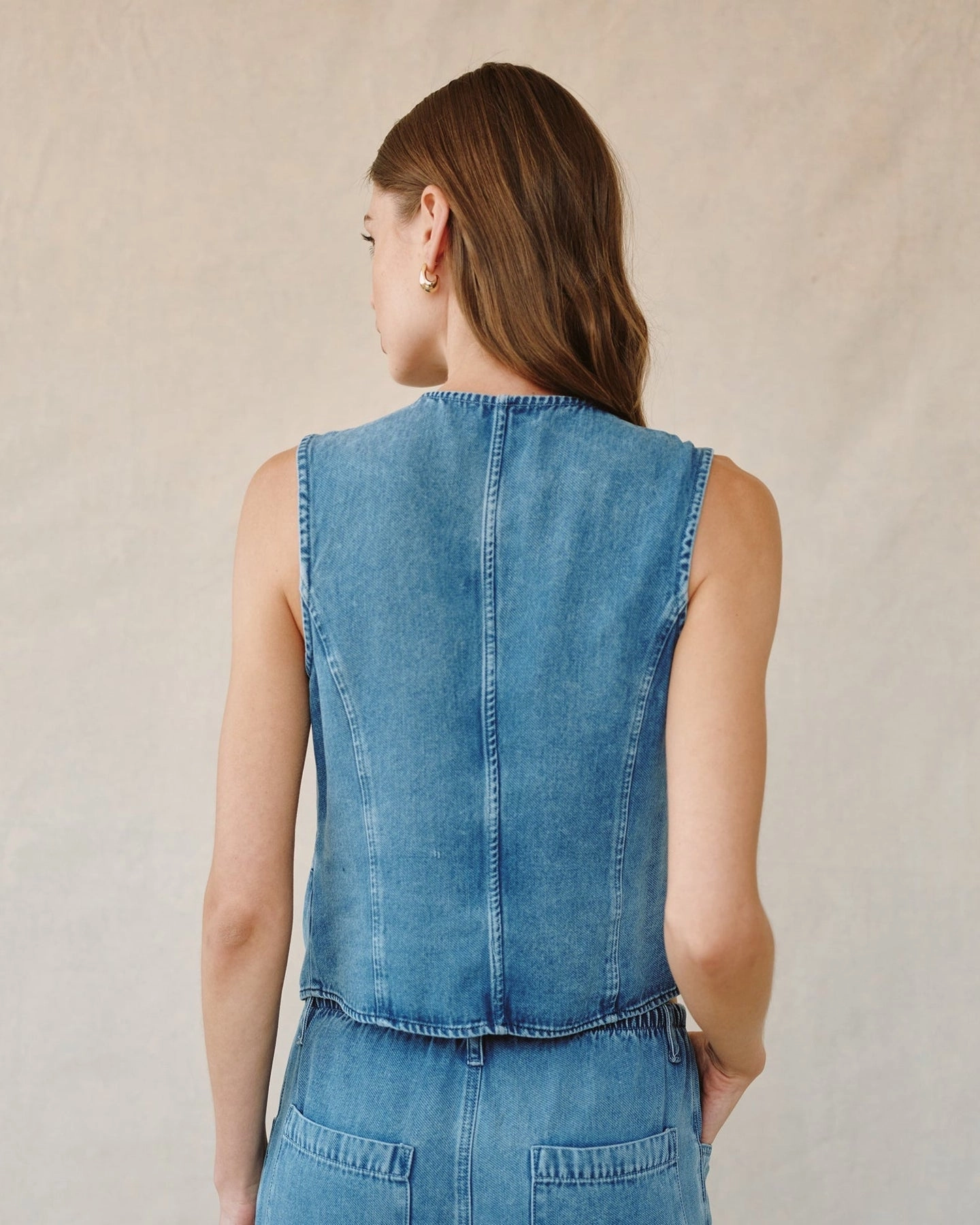 AntiPillTreatment Everyday Look HIGH NECK FITTED VEST