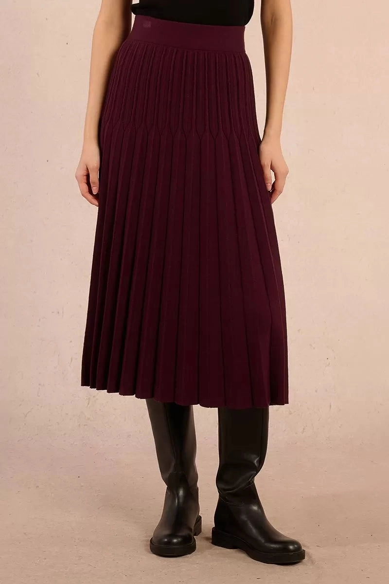 High Waisted Pleated Midi Skirt in Dark Red Stylish Finish Photoshoot Ready