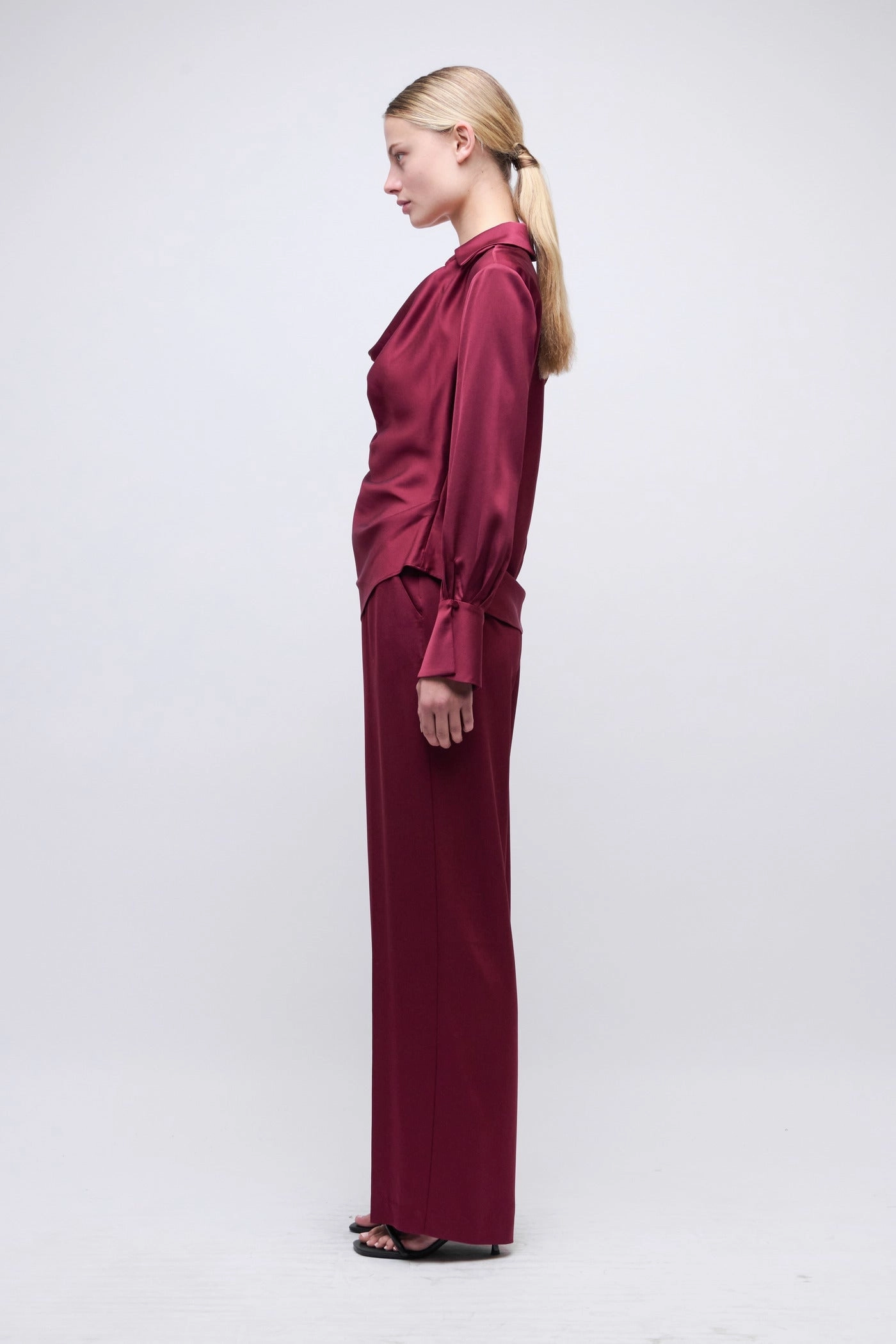 Symone Satin Top Cranberry AbrasionResistant Edging FrictionFreeNeckline