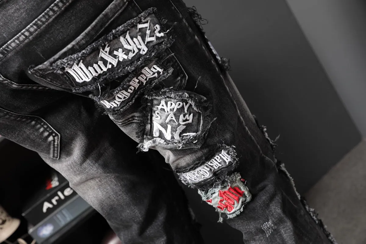 Holes Patched with Card Game Embroidery Splice Casual Style Men Jeans