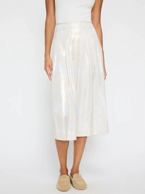Neve Skirt Akoya Pearl Smooth Feel