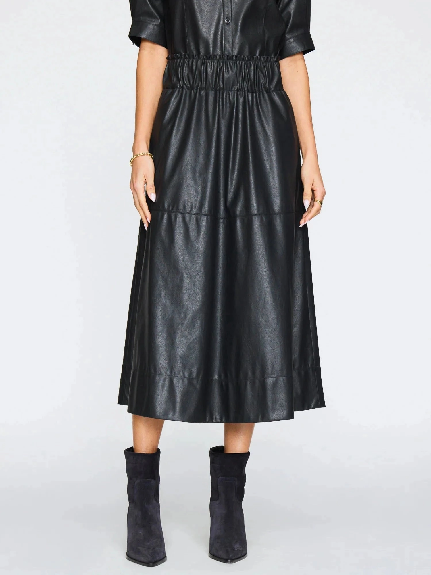 Issa Skirt Black Onyx Polished Touch