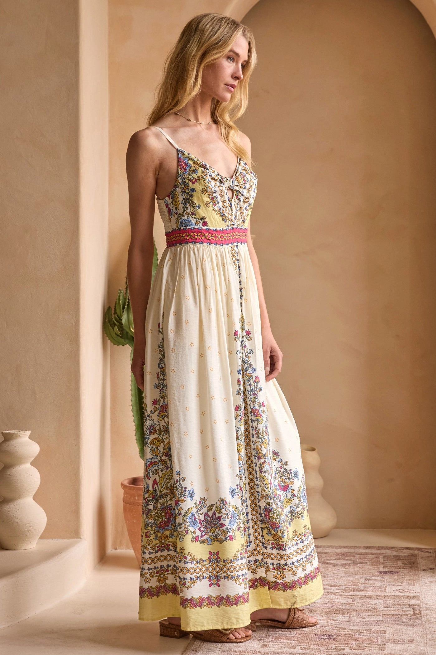 Moment Soft Light Touch KEILA BORDER PRINT CAMI DRESS